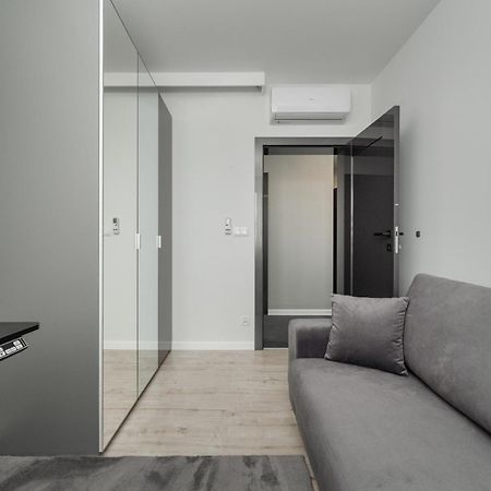 Luksusowy Apartament Z 3 Sypialniami, Klimatyzacja, Parkingiem I Biurkiem We Wroclawiu By Renters Prestige Eksteriør billede