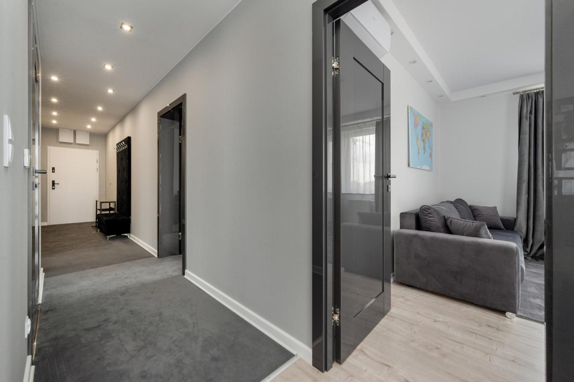 Luksusowy Apartament Z 3 Sypialniami, Klimatyzacja, Parkingiem I Biurkiem We Wroclawiu By Renters Prestige Eksteriør billede