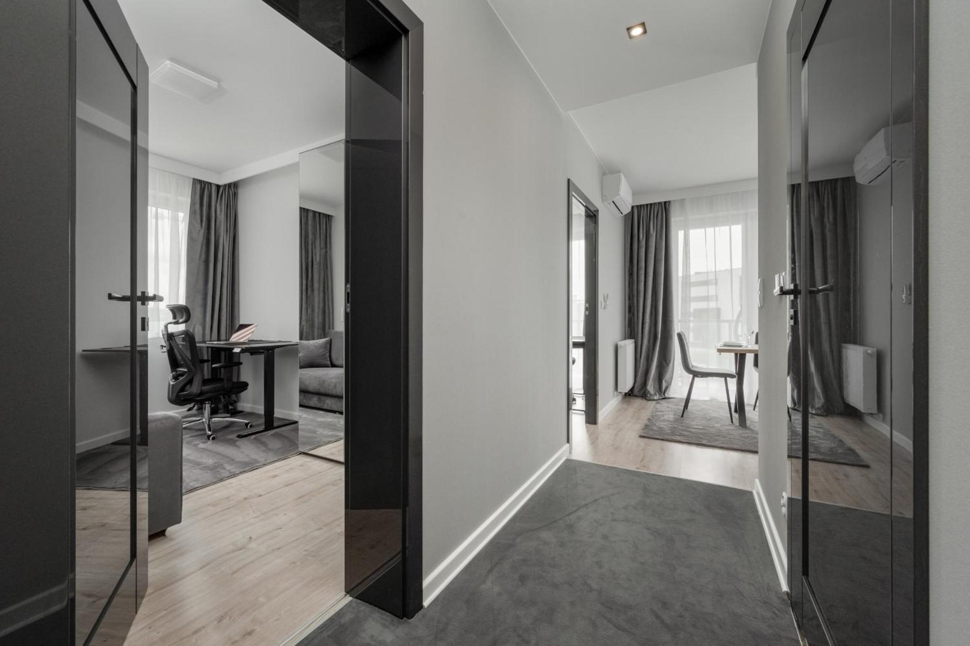 Luksusowy Apartament Z 3 Sypialniami, Klimatyzacja, Parkingiem I Biurkiem We Wroclawiu By Renters Prestige Eksteriør billede