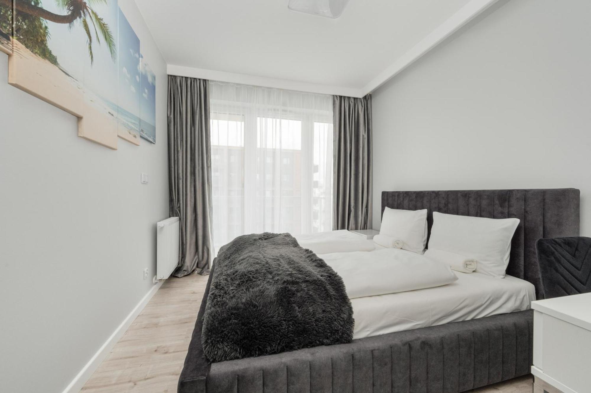 Luksusowy Apartament Z 3 Sypialniami, Klimatyzacja, Parkingiem I Biurkiem We Wroclawiu By Renters Prestige Eksteriør billede