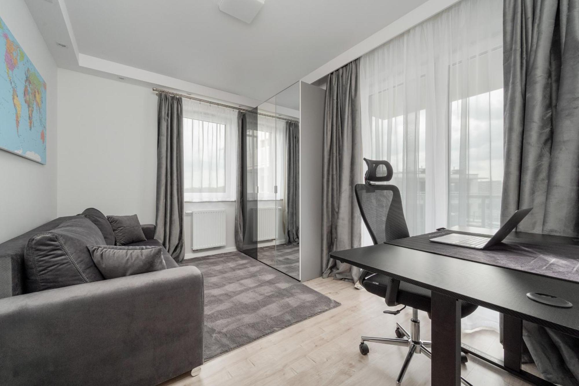 Luksusowy Apartament Z 3 Sypialniami, Klimatyzacja, Parkingiem I Biurkiem We Wroclawiu By Renters Prestige Eksteriør billede